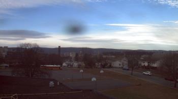 Weather camera view of Heights Murray ES.