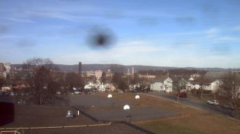 Weather camera view of Heights Murray ES.