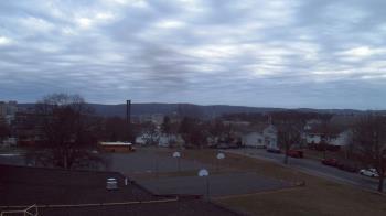 Weather camera view of Heights Murray ES.