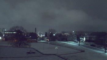 Weather camera view of Heights Murray ES.