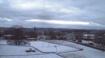 Weather camera view of Heights Murray ES.