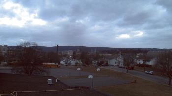 Weather camera view of Heights Murray ES.