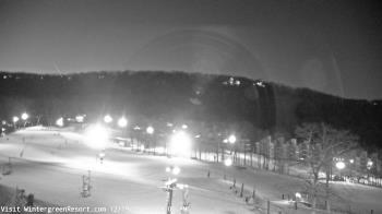 Weather camera view of Wintergreen Mtn. at 3600 ft. elev..