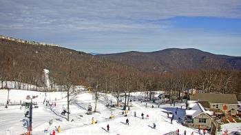 Weather camera view of Wintergreen Mtn. at 3600 ft. elev..