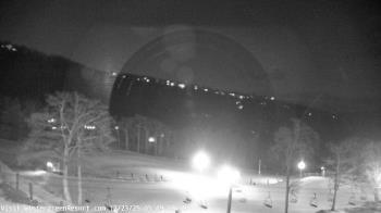 Weather camera view of Wintergreen Mtn. at 3600 ft. elev..