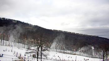 Weather camera view of Wintergreen Mtn. at 3600 ft. elev..