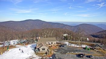 Weather camera view of Wintergreen Mtn. at 3600 ft. elev..