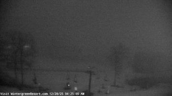 Weather camera view of Wintergreen Mtn. at 3600 ft. elev..