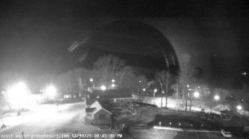 Weather camera view of Wintergreen Mtn. at 3600 ft. elev..