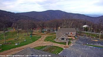 Weather camera view of Wintergreen Mtn. at 3600 ft. elev..