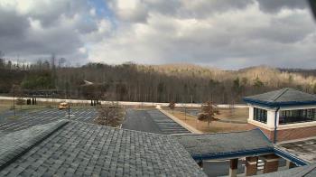 Weather camera view of Wrigley Elementary School.