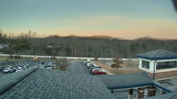 Weather camera view of Wrigley Elementary School.