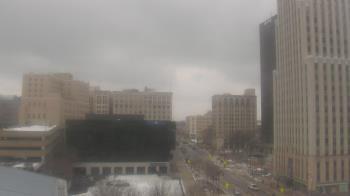 Weather camera view of Akron-Summit County Public Library.