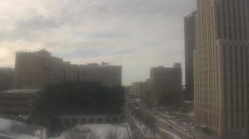 Weather camera view of Akron-Summit County Public Library.