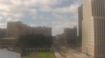 Weather camera view of Akron-Summit County Public Library.