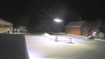 Weather camera view of Antwerp Primary School.