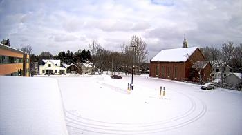 Weather camera view of Antwerp Primary School.