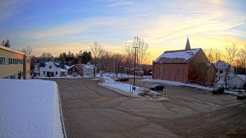 Weather camera view of Antwerp Primary School.