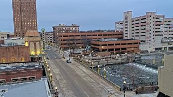 Weather camera view of City of Aurora IL.