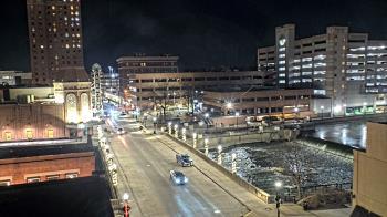 Weather camera view of City of Aurora IL.
