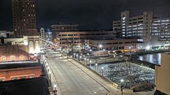 Weather camera view of City of Aurora IL.