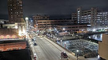 Weather camera view of City of Aurora IL.