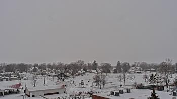 Weather camera view of Beecher ES.