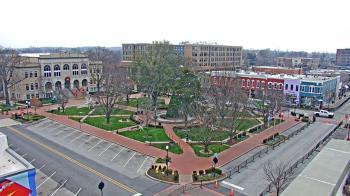 Weather camera view of Walton�s 5 & 10.