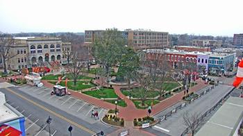 Weather camera view of Walton�s 5 & 10.