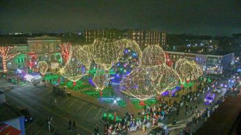 Weather camera view of Walton�s 5 & 10.