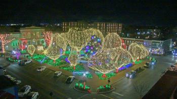 Weather camera view of Walton�s 5 & 10.