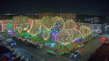 Weather camera view of Walton�s 5 & 10.