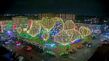 Weather camera view of Walton�s 5 & 10.