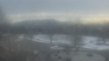 Weather camera view of Big Island Elementary School.