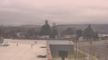 Weather camera view of Bridgeport High School.
