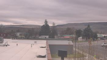 Weather camera view of Bridgeport High School.