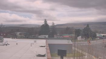 Weather camera view of Bridgeport High School.