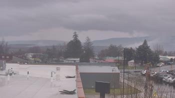 Weather camera view of Bridgeport High School.