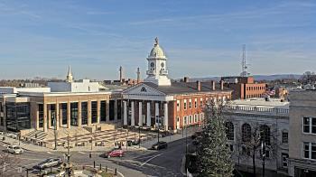 Weather camera view of Franklin County 11-30 Visitors Center.