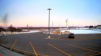 Weather camera view of Calcium Primary School.