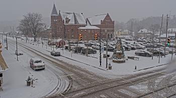 Weather camera view of City of Connersville.