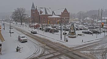 Weather camera view of City of Connersville.