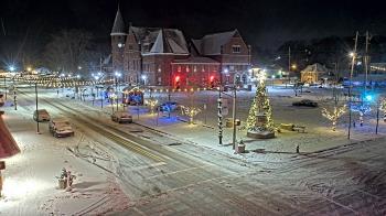 Weather camera view of City of Connersville.