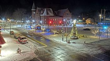 Weather camera view of City of Connersville.