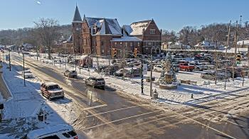 Weather camera view of City of Connersville.