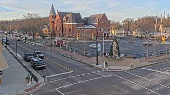 Weather camera view of City of Connersville.