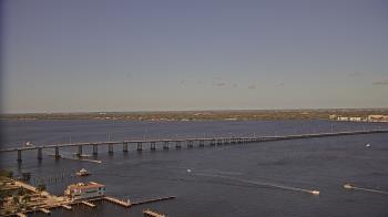 Weather camera view of Edison Grand tower 350 ft elev..