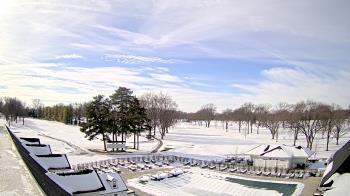 Weather camera view of Crystal Lake Country Club.