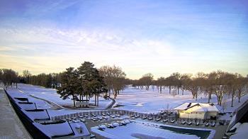 Weather camera view of Crystal Lake Country Club.