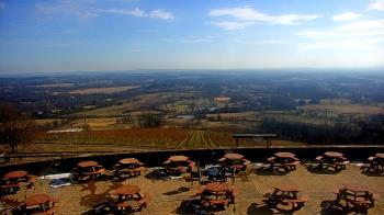 Weather camera view of Dirt Farm Brewing.